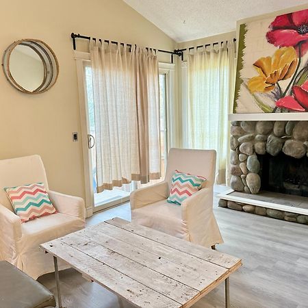 Gorgeous House&30 Second Bus Station Close C-Train& Free Parking Calgary Zewnętrze zdjęcie
