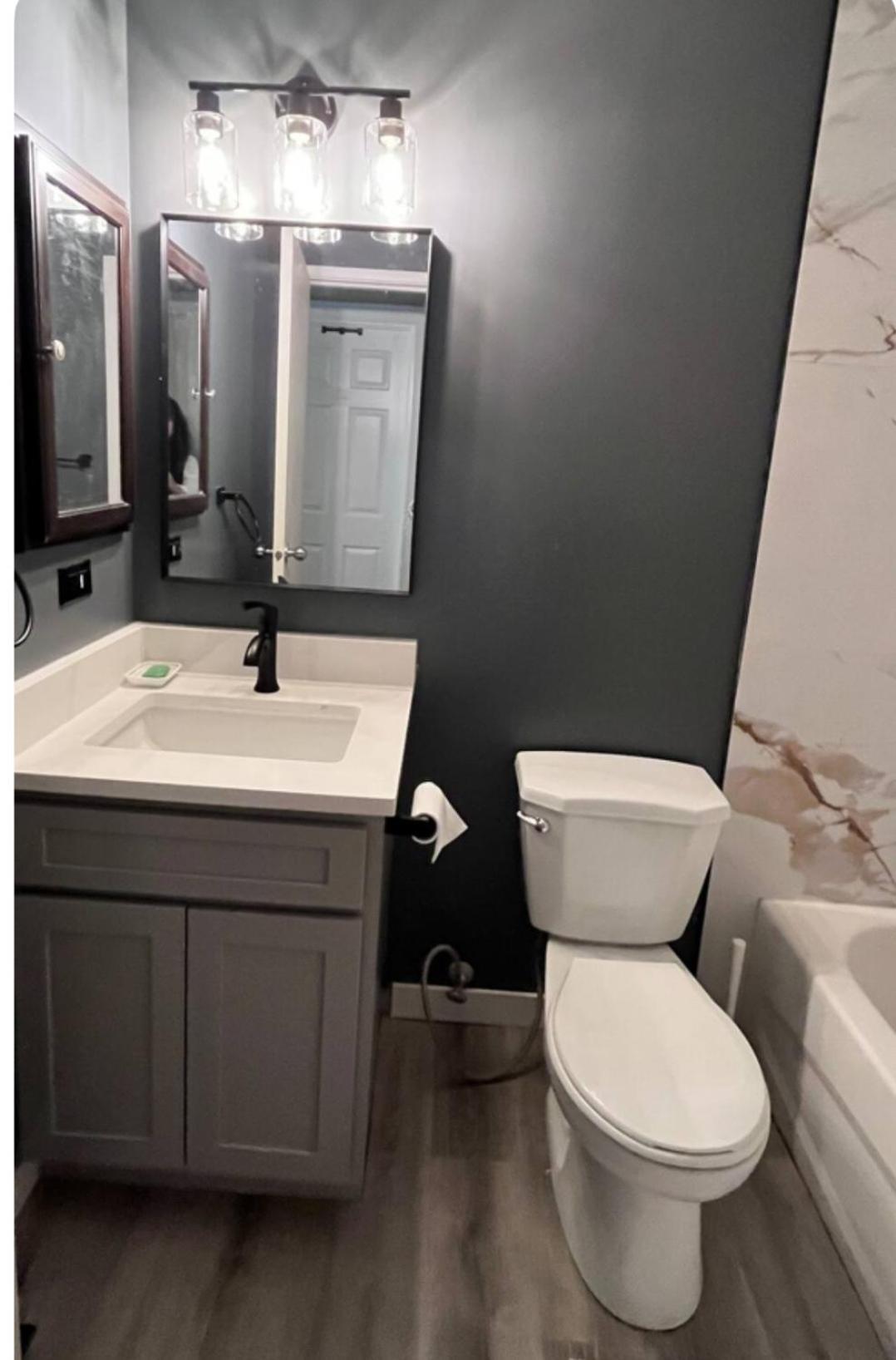 Gorgeous House&30 Second Bus Station Close C-Train& Free Parking Calgary Zewnętrze zdjęcie